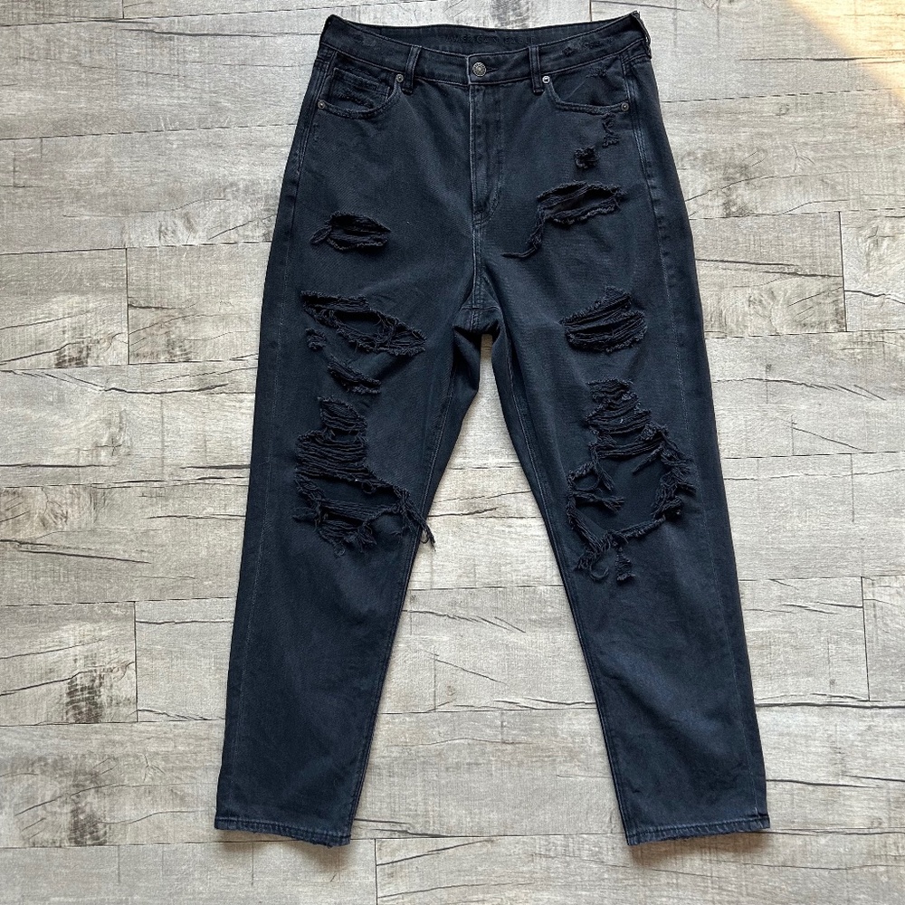 American Eagle Outfitters Black Distressed Mom Jeans Comfort Strech Waistband 12